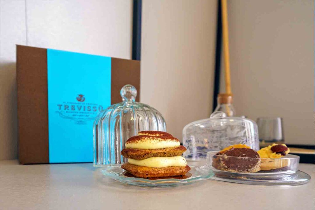 01-double-room-residenza-ca-fe-treviso-camera-matrimoniale-6